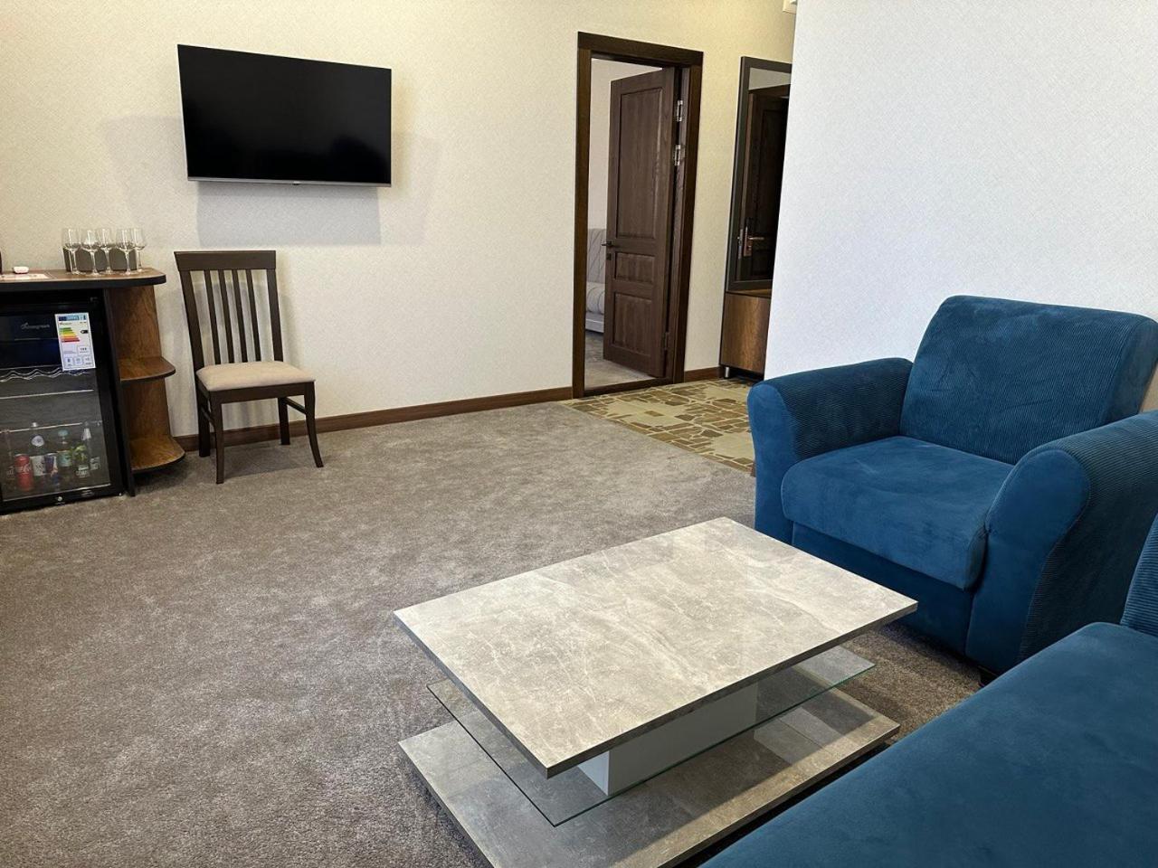 Grand Way Hotel Taraz Exterior foto