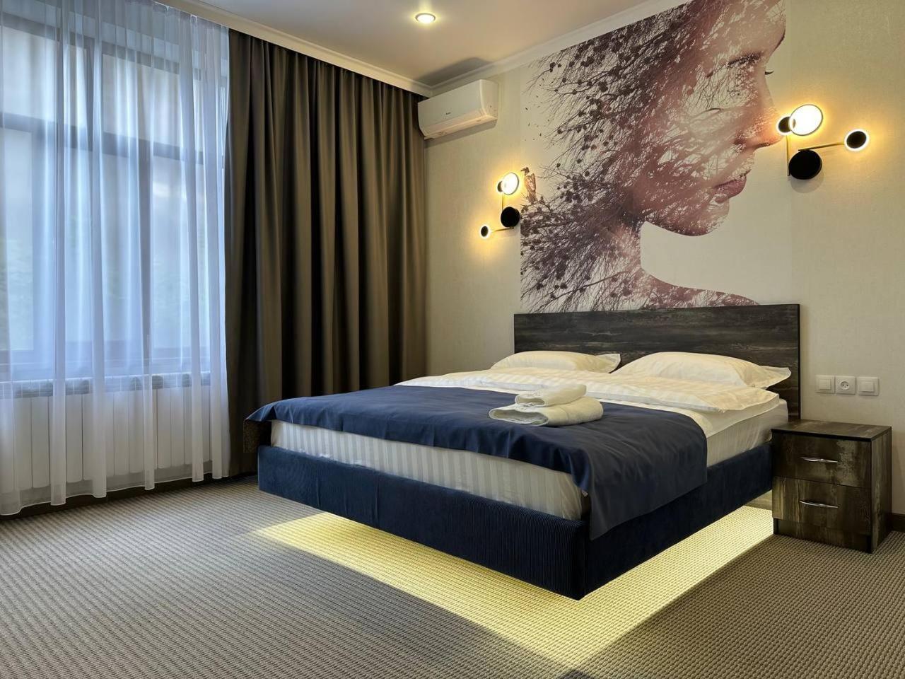 Grand Way Hotel Taraz Exterior foto